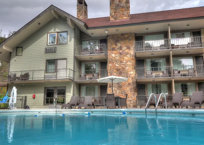 Cheap hotel: River Edge Inn